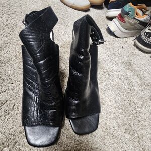 1 STATE Black Leather Women's Block Heel Mule